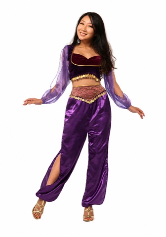 Anni Bulla, belly dancer based in Liverpool